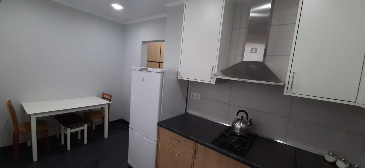 Modern Apartment In The Center Of Town Chişinău Eksteriør billede
